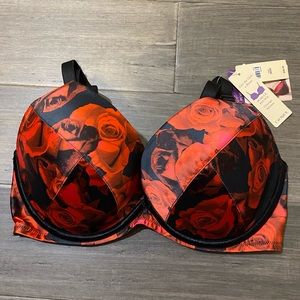 NWT Cacique push up plunge bra with rose pattern